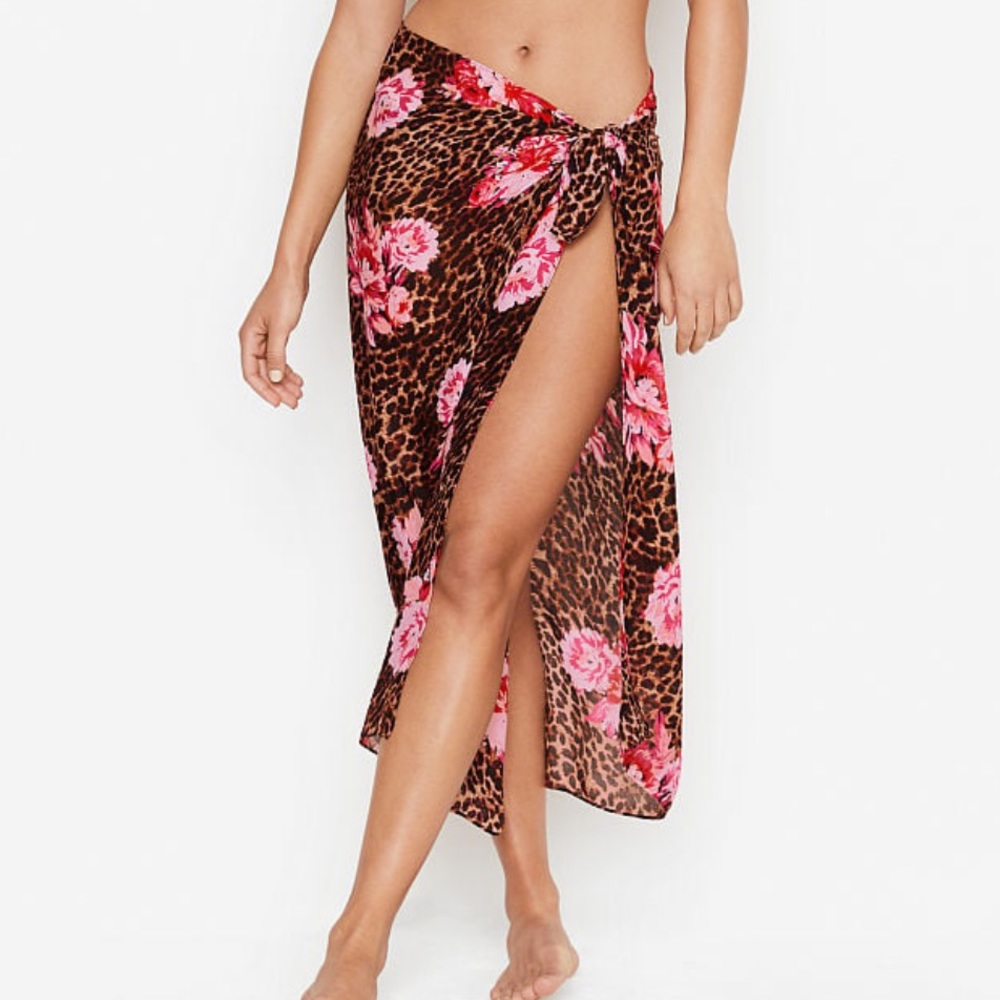 VS Cheetah Peony Graphic